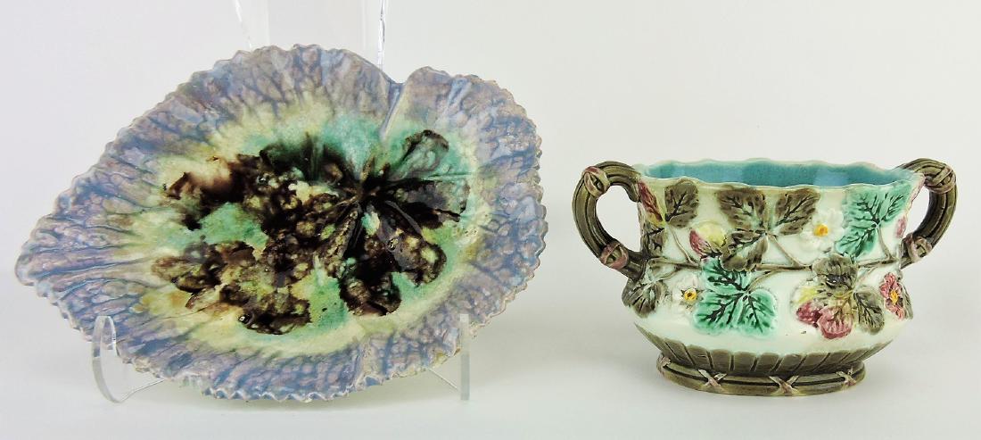Wedgwood majolica Argenta: strawberry sugar AND lavender trimmed begonia leaf