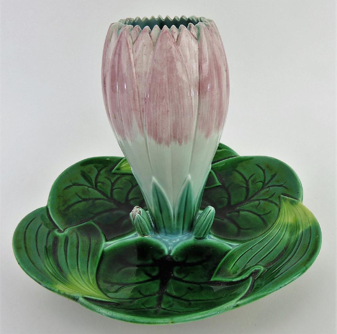 George Jones majolica rare water: lily vase, 7 1/2", repair to small lily bud