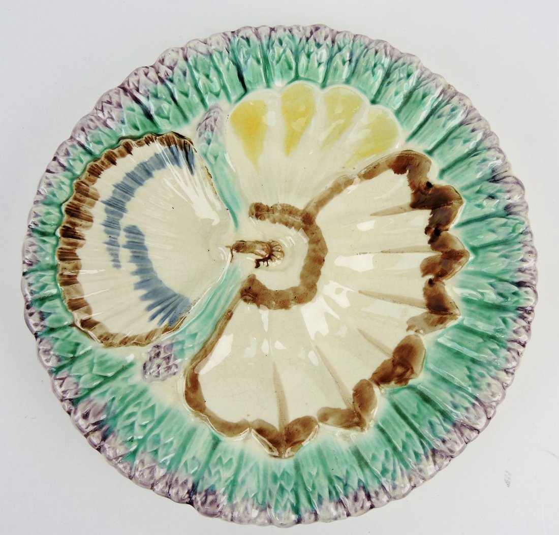 Majolica French asparagus plate,: 10", nicks