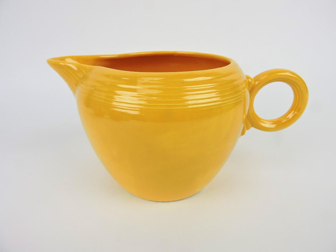 Fiesta two pint jug, yellow (1 of 1)