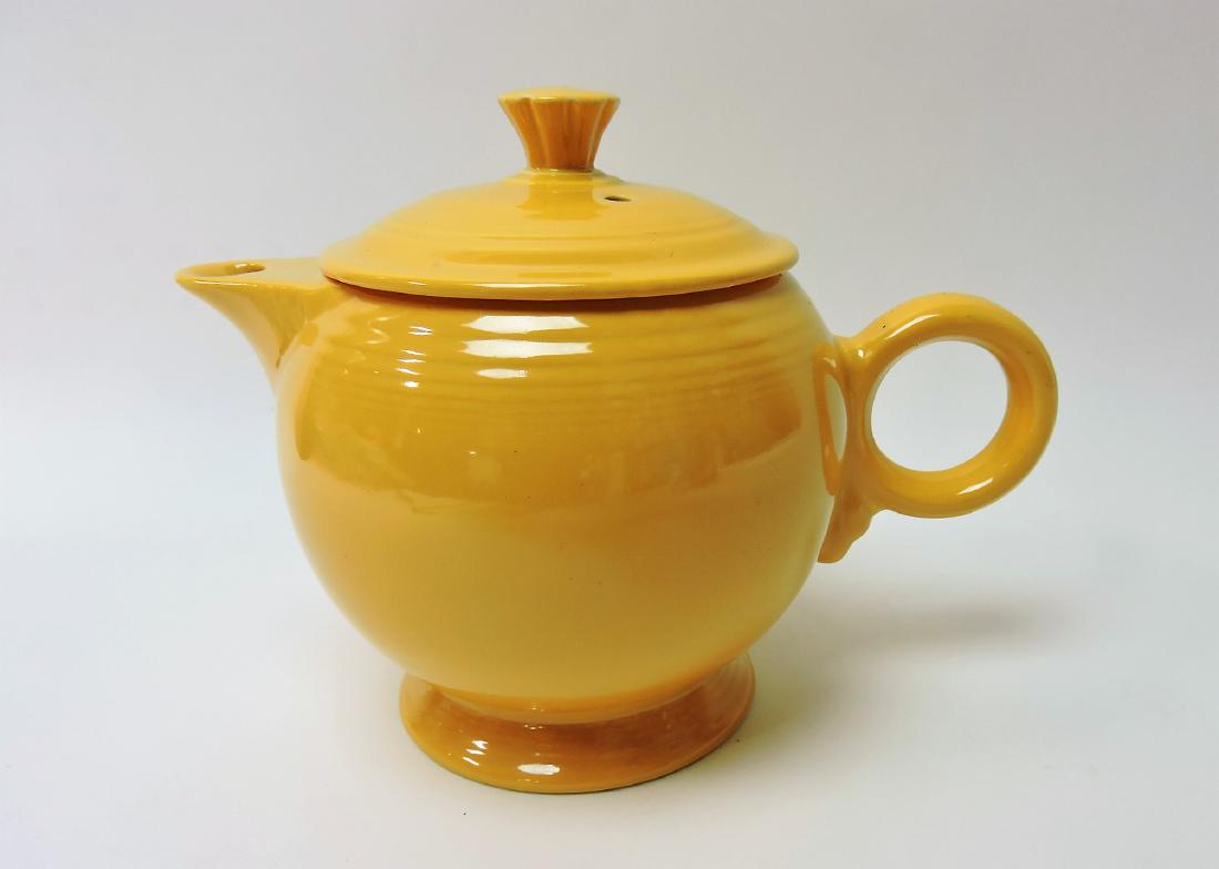 Fiesta large teapot, yellow (1 of 1)