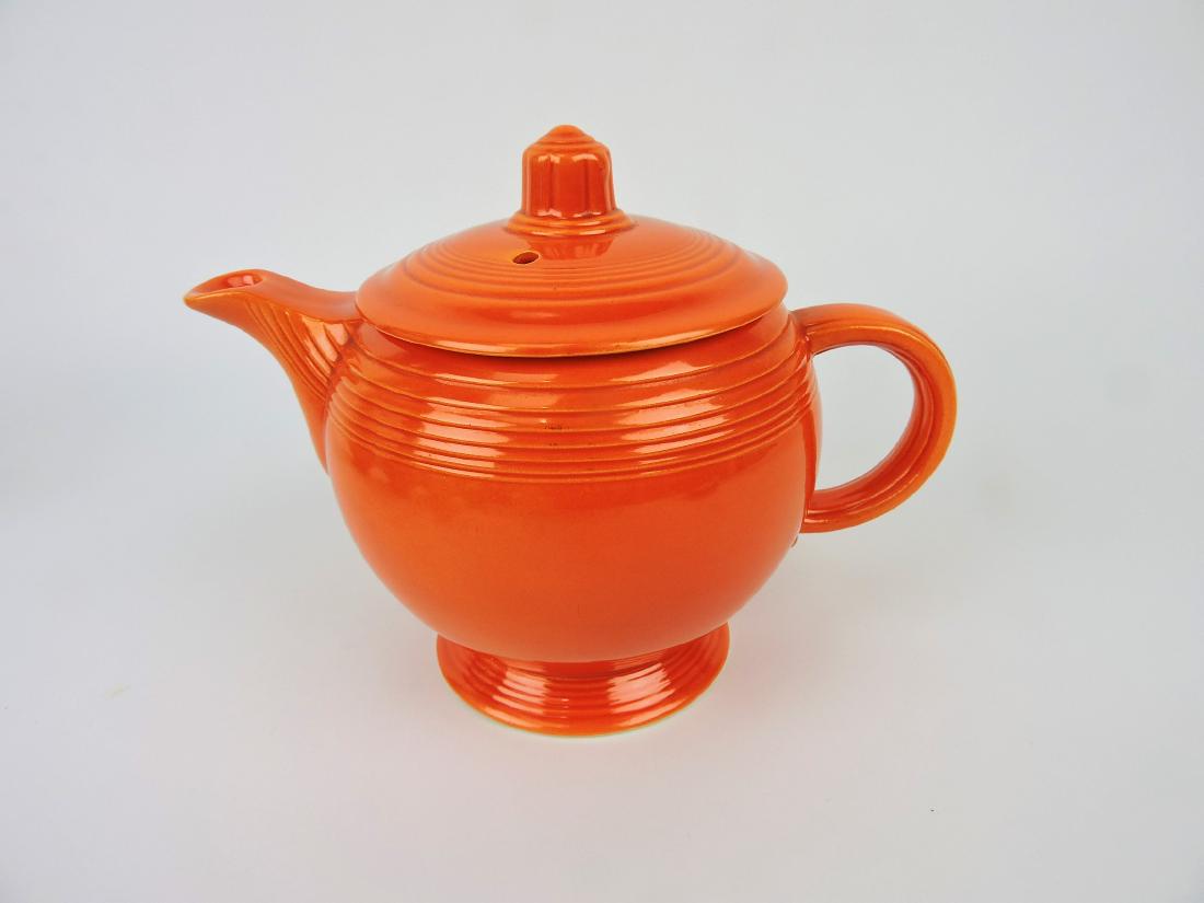 Fiesta medium teapot,  red (1 of 1)
