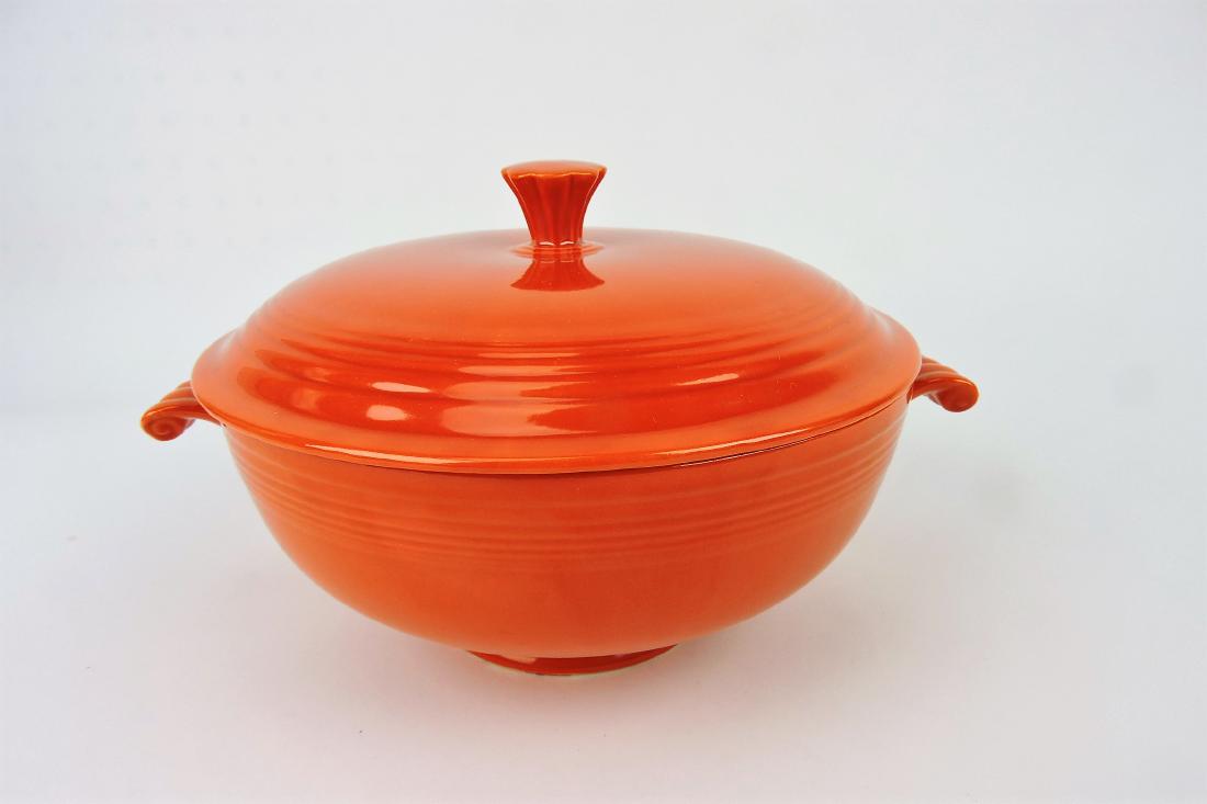 Fiesta casserole, red: .