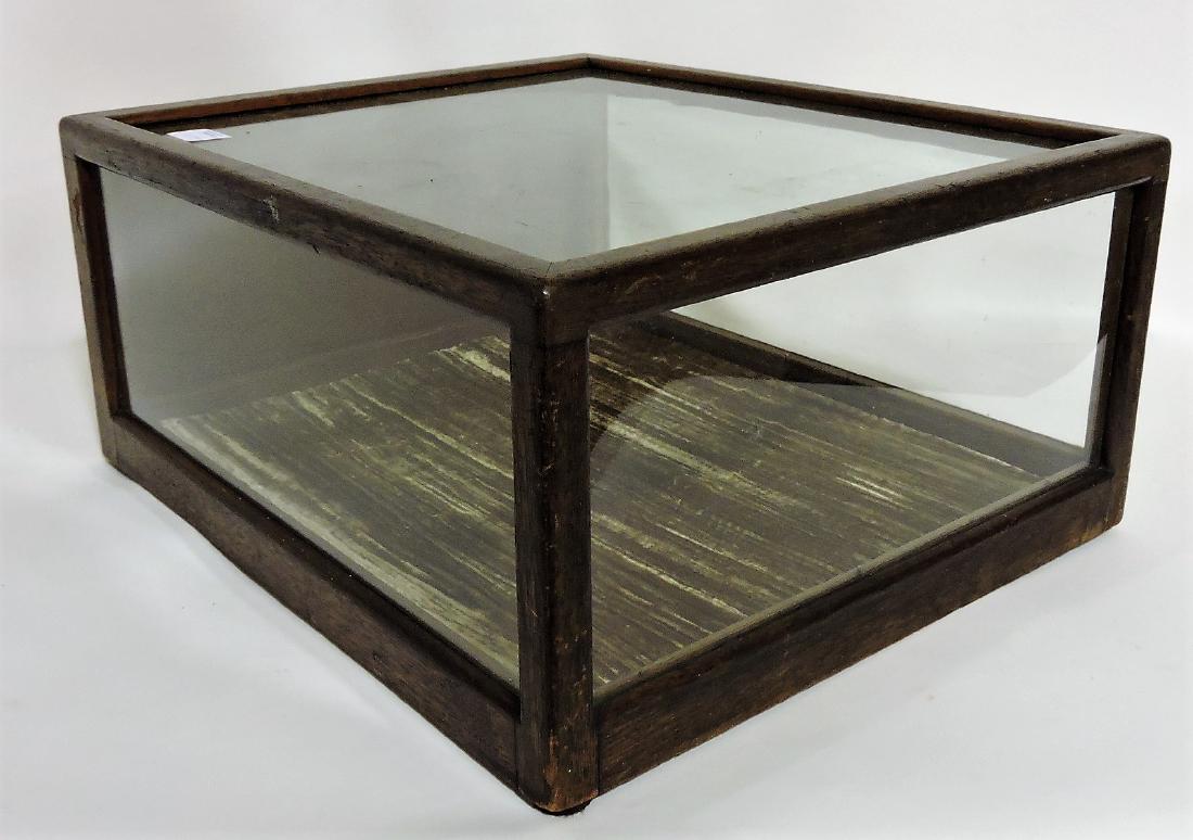 Oak countertop display case, 17" x (1 of 1)