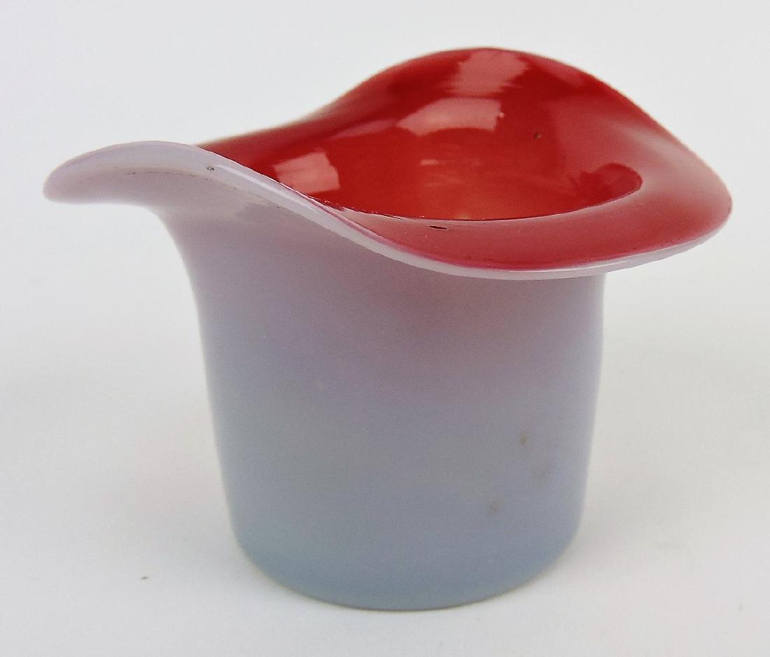 Glossy white/pink hat form toothpick: holder, 2 1/2"