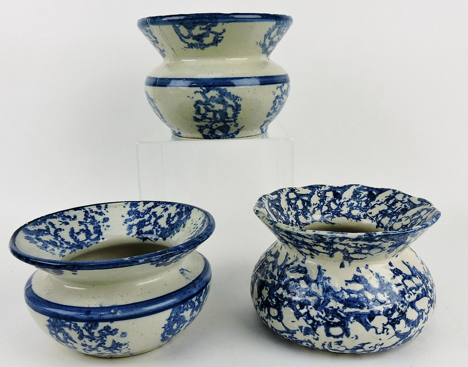 Blue and white stoneware lot of 3: spittoons