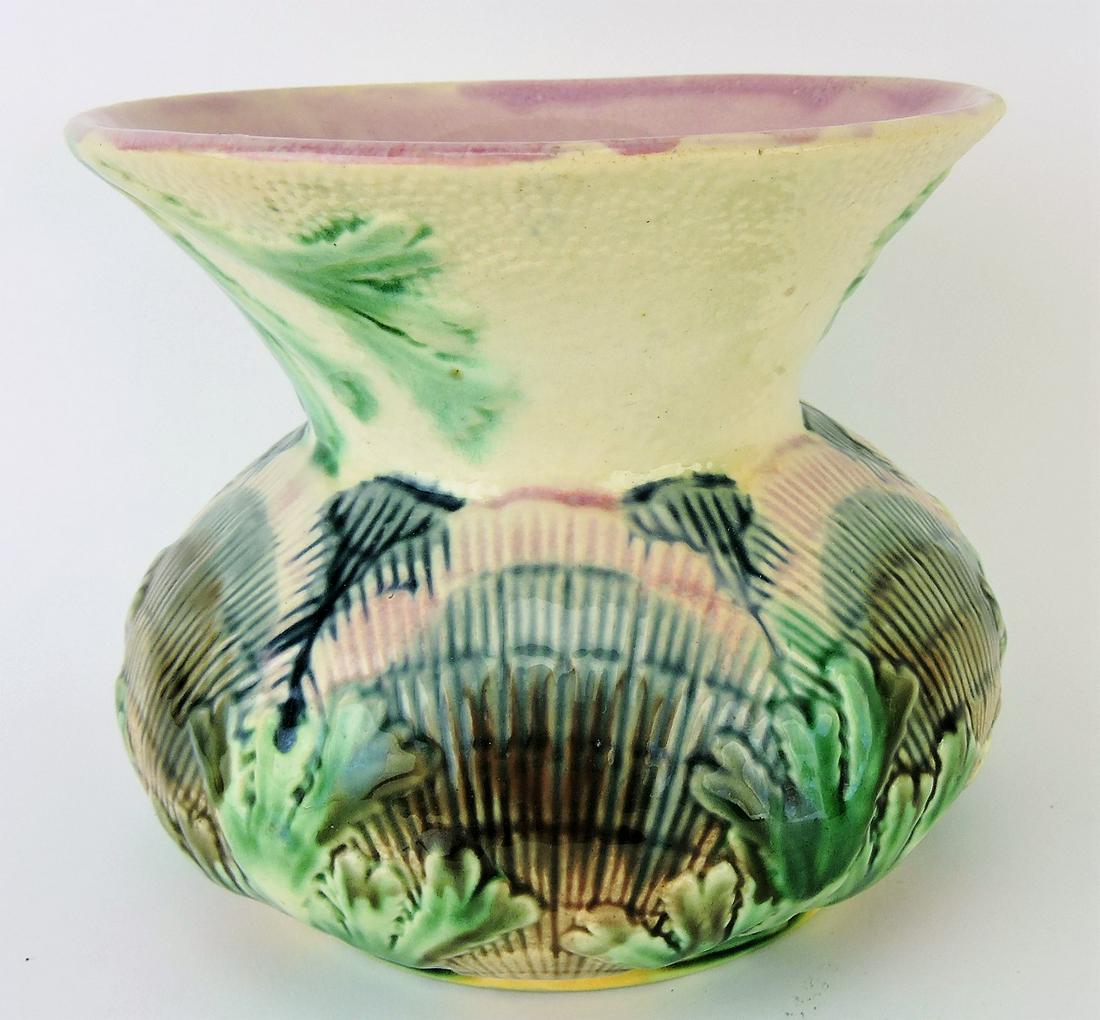 Etruscan majolica shell and seaweed: spittoon