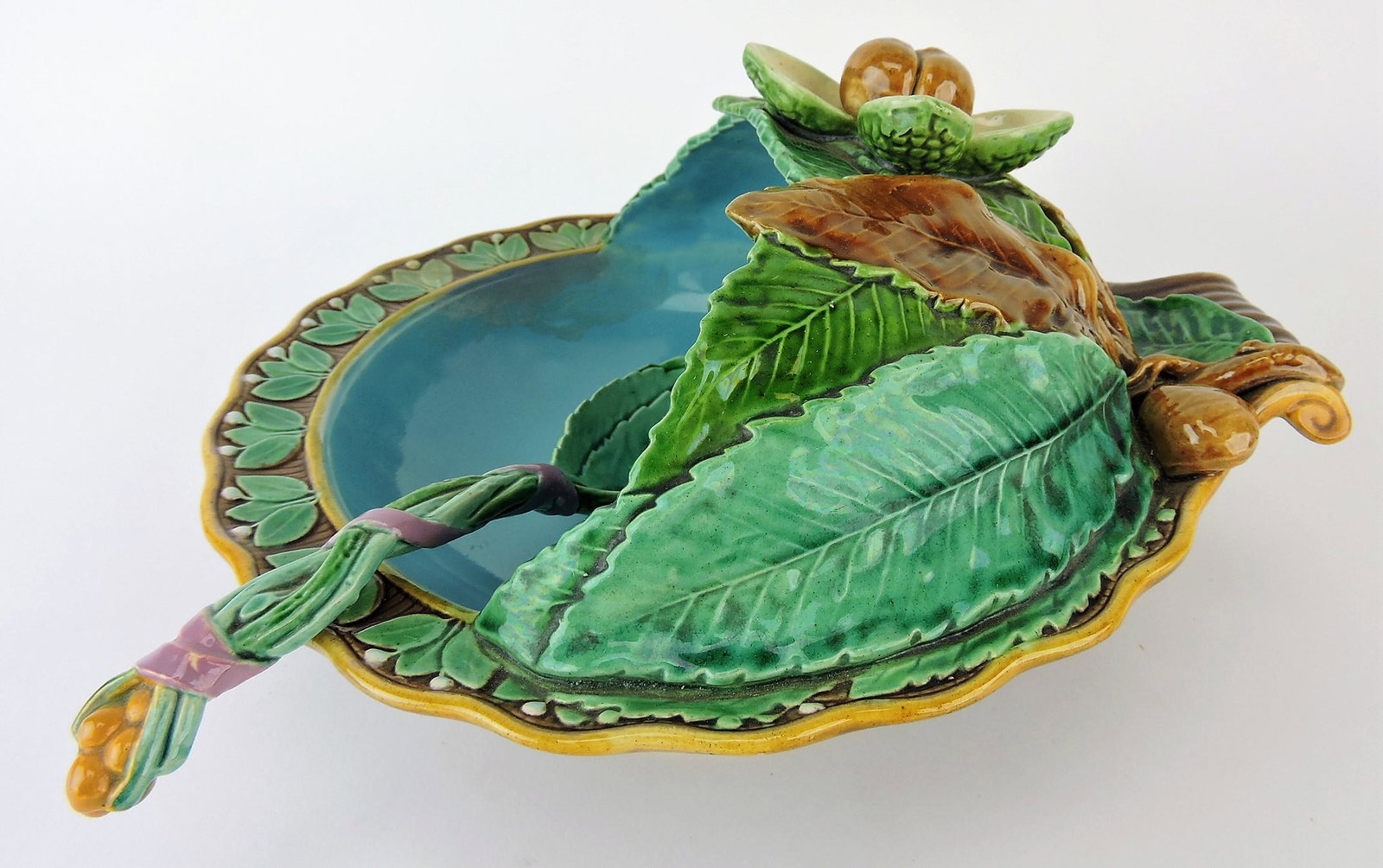 Minton majolica chestnut server: with rare matching spoon, rim repair to server, 9 1/2"d, 5"h