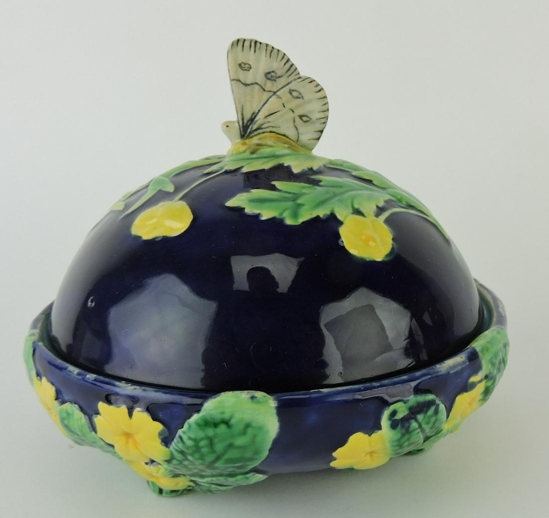 George Jones majolica cobalt: primrose butter dish with butterfly finial, 5 3/4"d