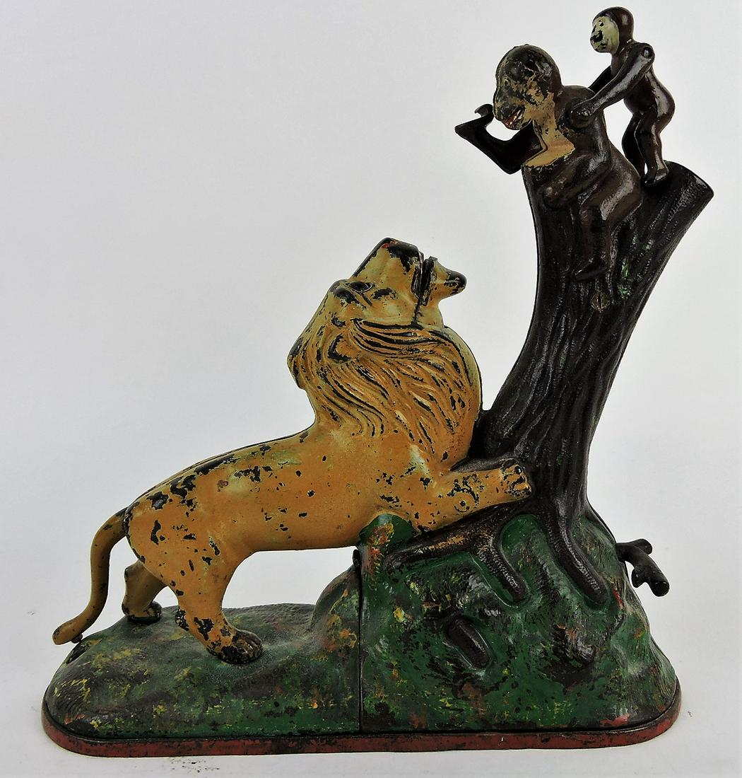 Kyser & Rex cast iron lion and monkey (1 of 3)