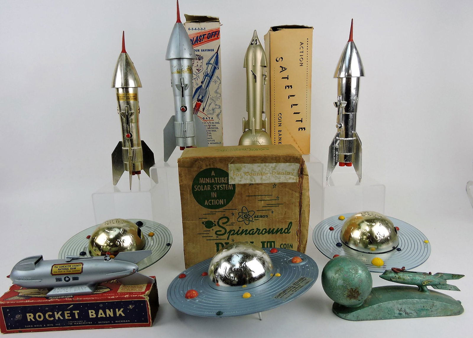 Spaceship, rocket, and Plan-It lot of (1 of 1)