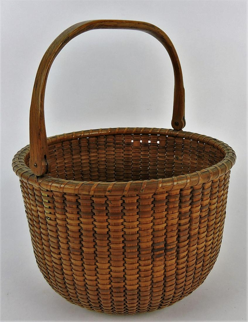 Nantucket round berry basket with swing (1 of 3)