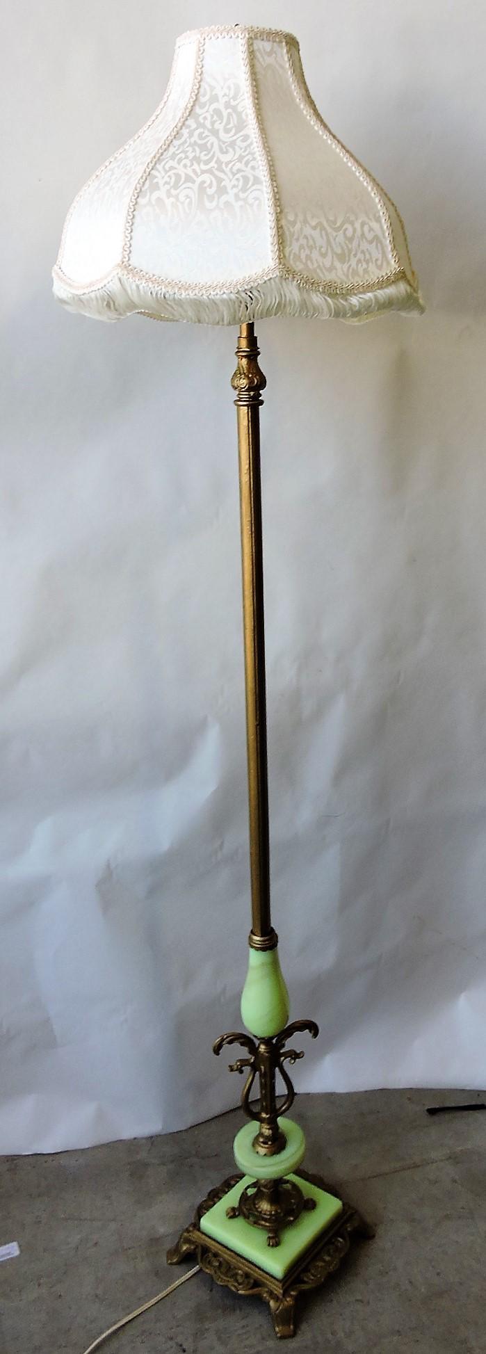 Art Deco Akro Agate floor lamp (1 of 2)