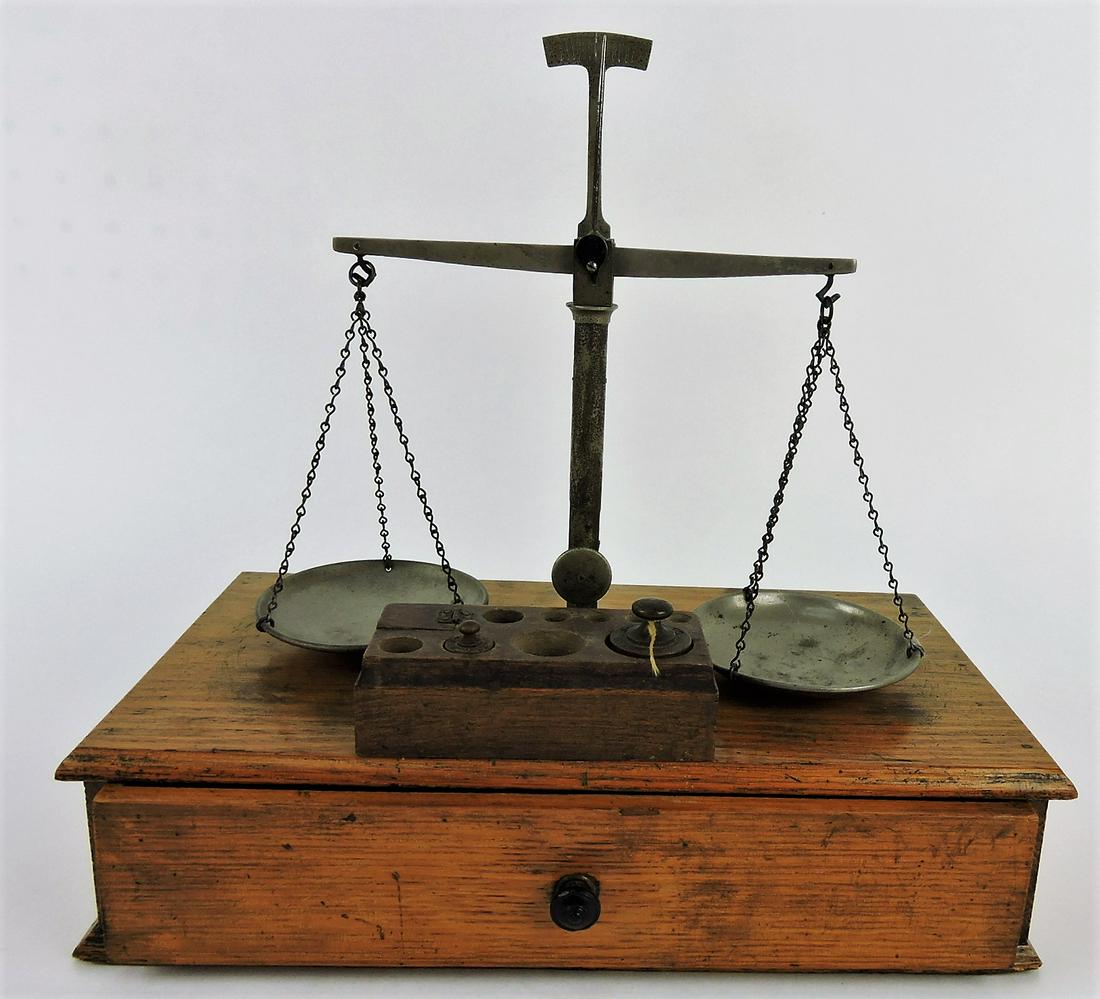 Vintage balance scales (1 of 1)