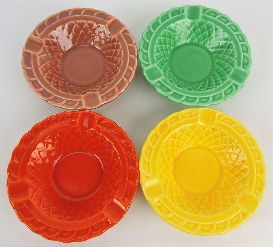 Fiesta Harlequin basketweave ashtray (1 of 1)