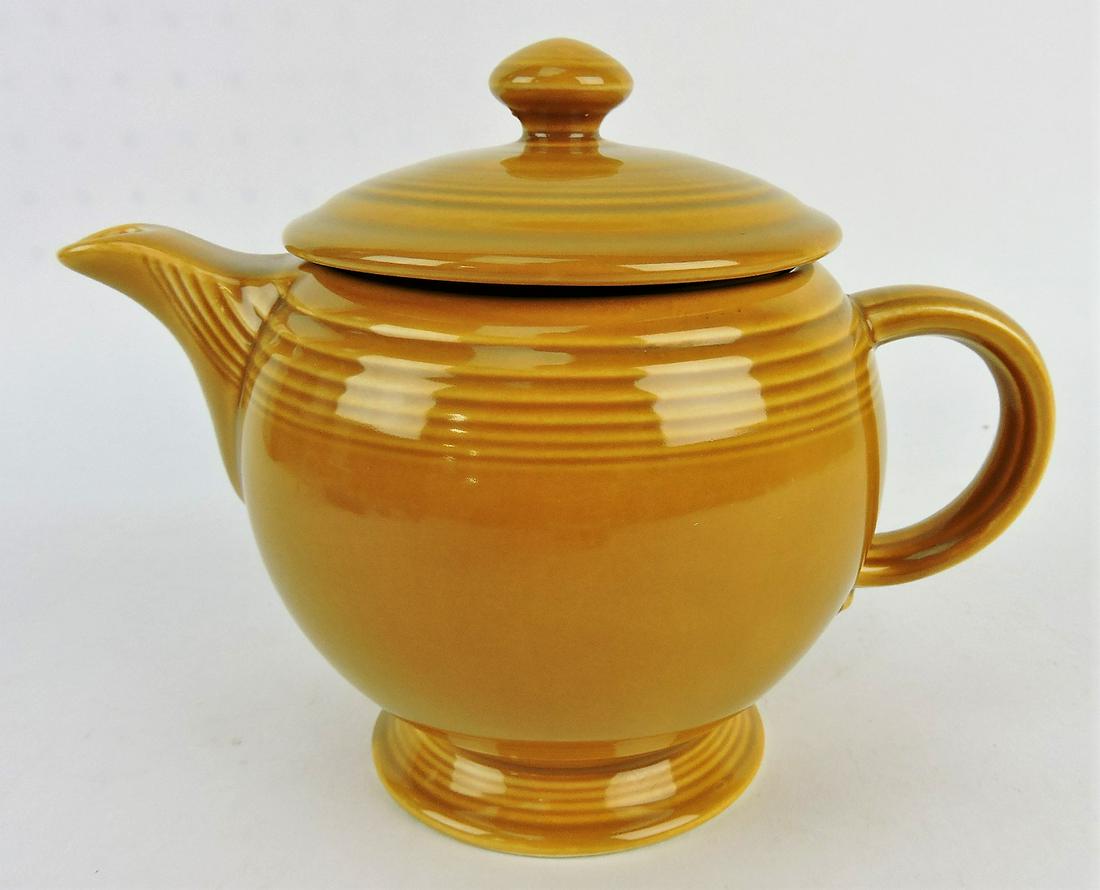 Fiesta Casualtone medium teapot,: gold