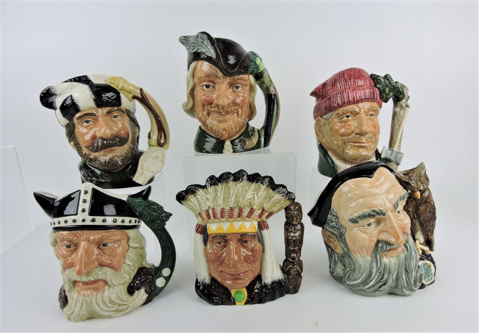 Royal Doulton lot of 6 toby jugs: (1 of 1)