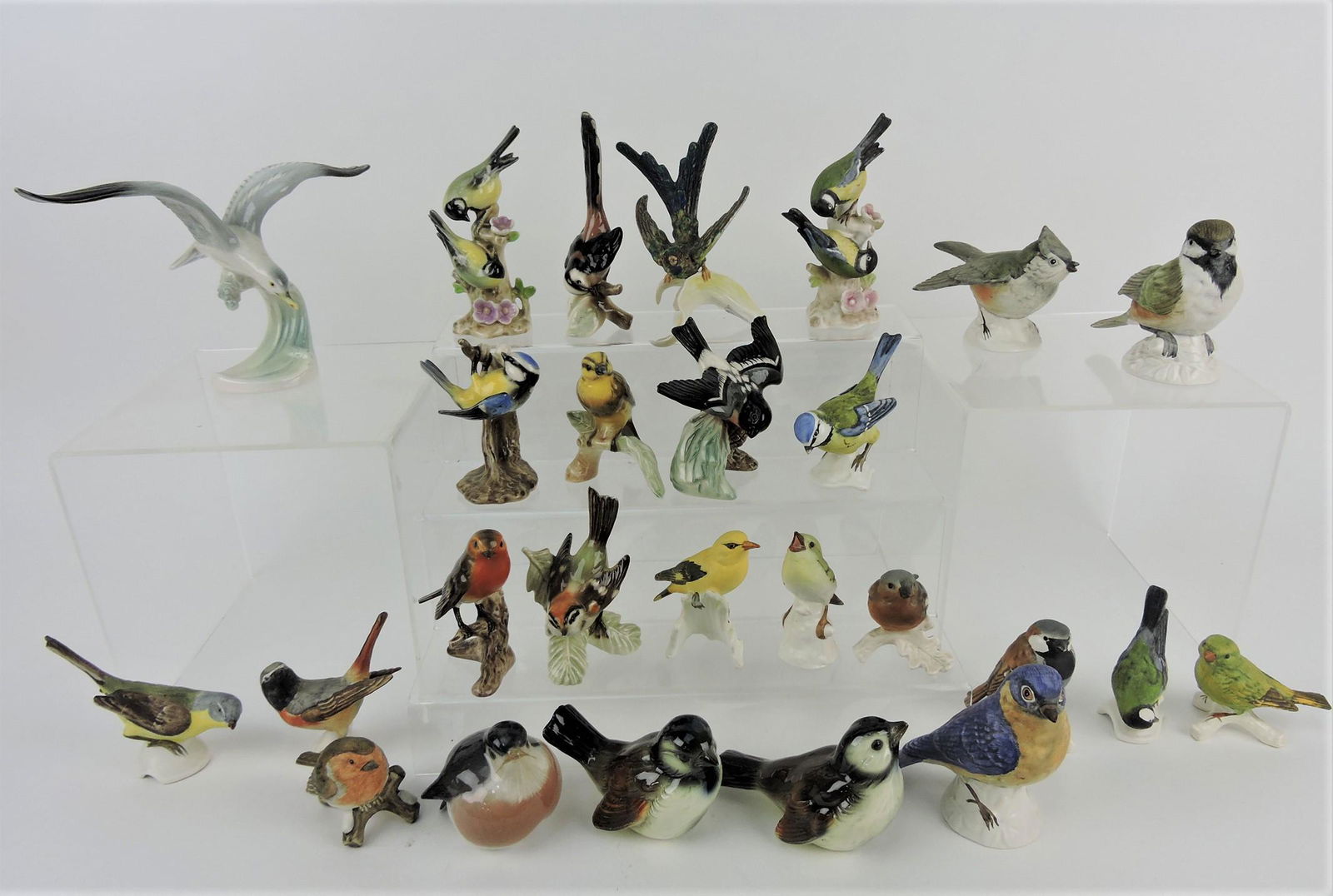 Goebel lot of 26 bird figures (1 of 1)