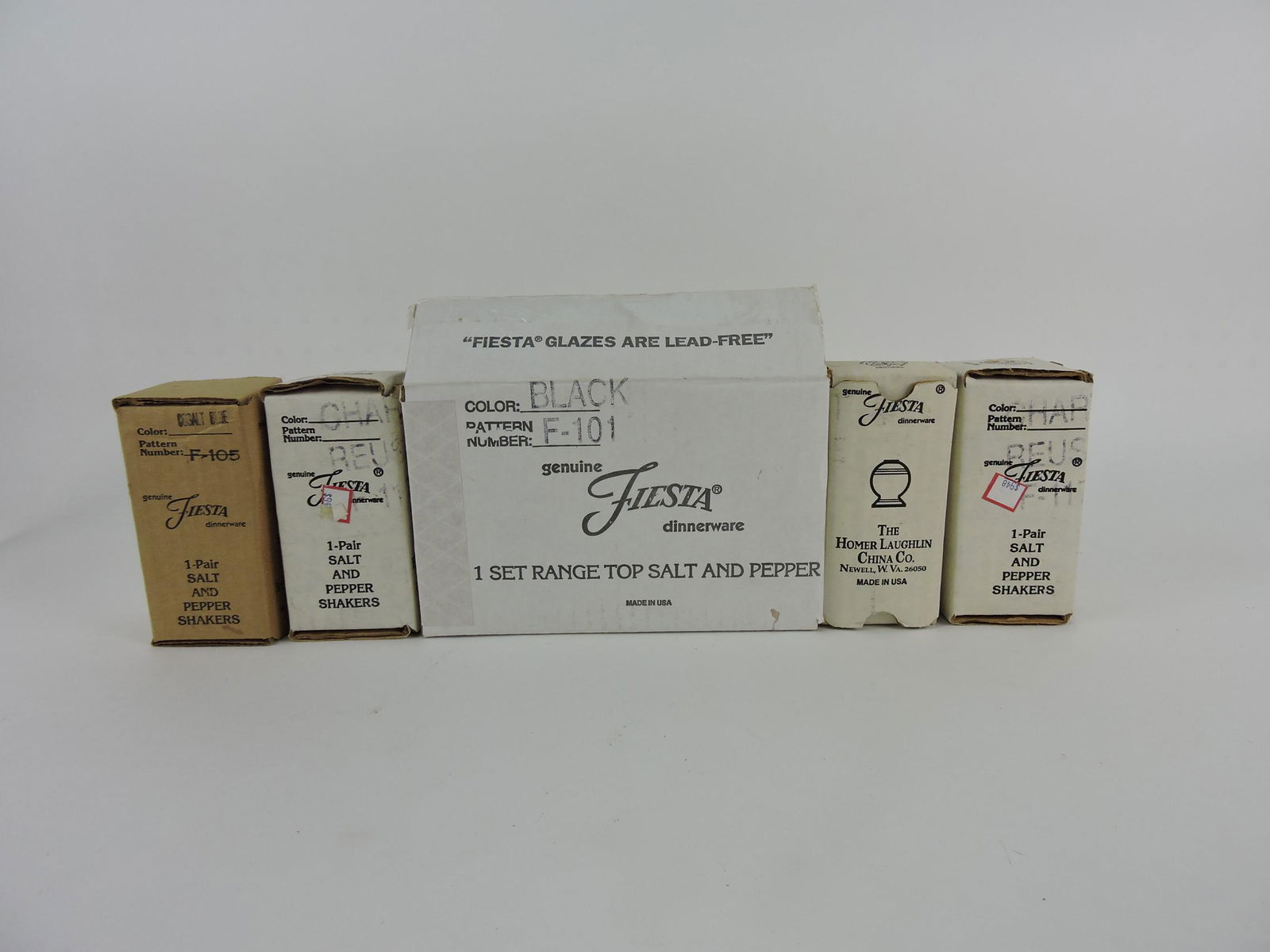 Fiesta Post 86 pair of range shakers (1 of 1)