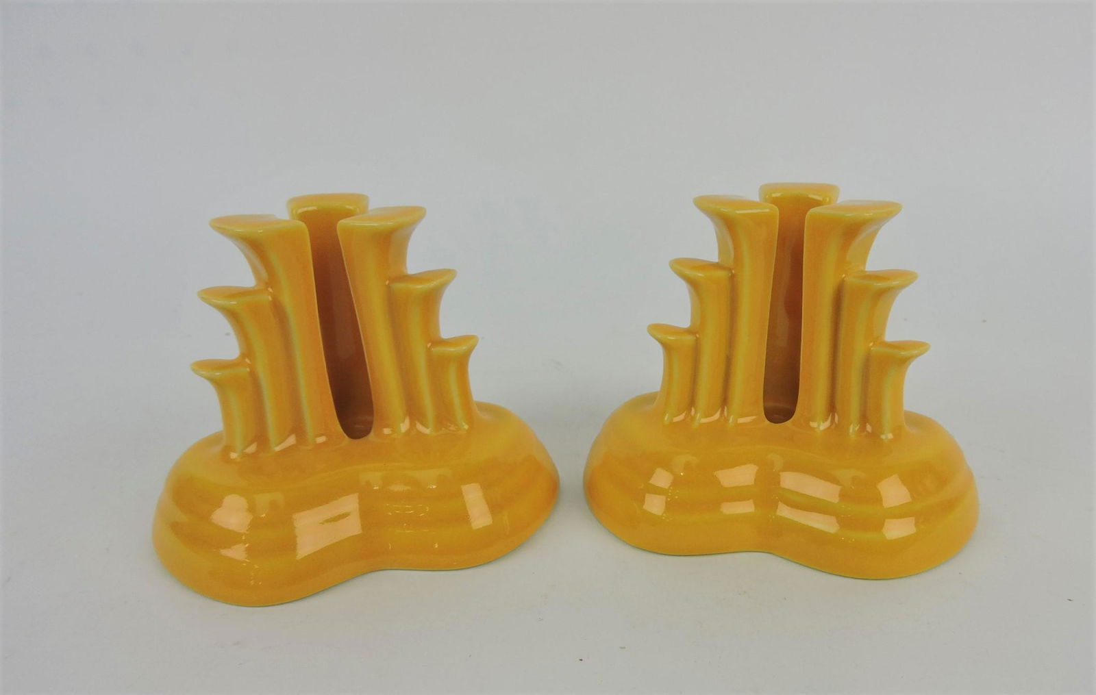 Fiesta Post 86 pair of pyramid candle (1 of 1)