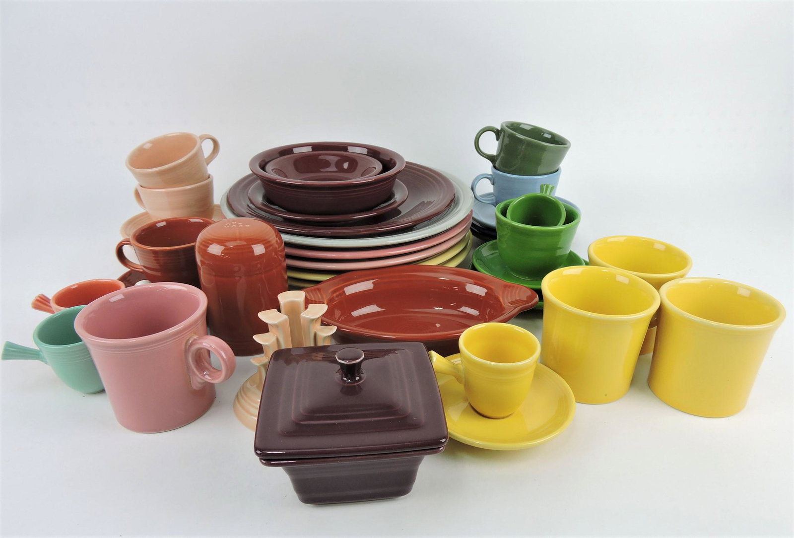 Fiesta Post 86 lot of 36 assorted: pieces