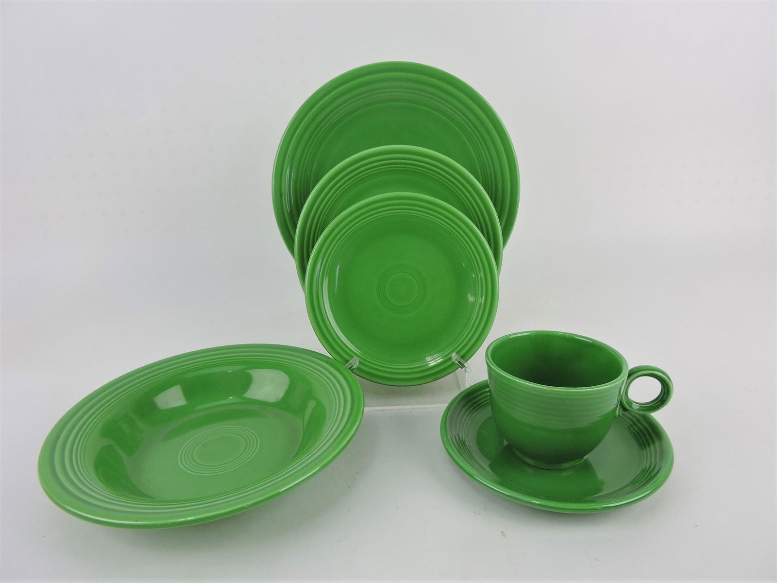 Fiesta medium green 6 piece place (1 of 1)