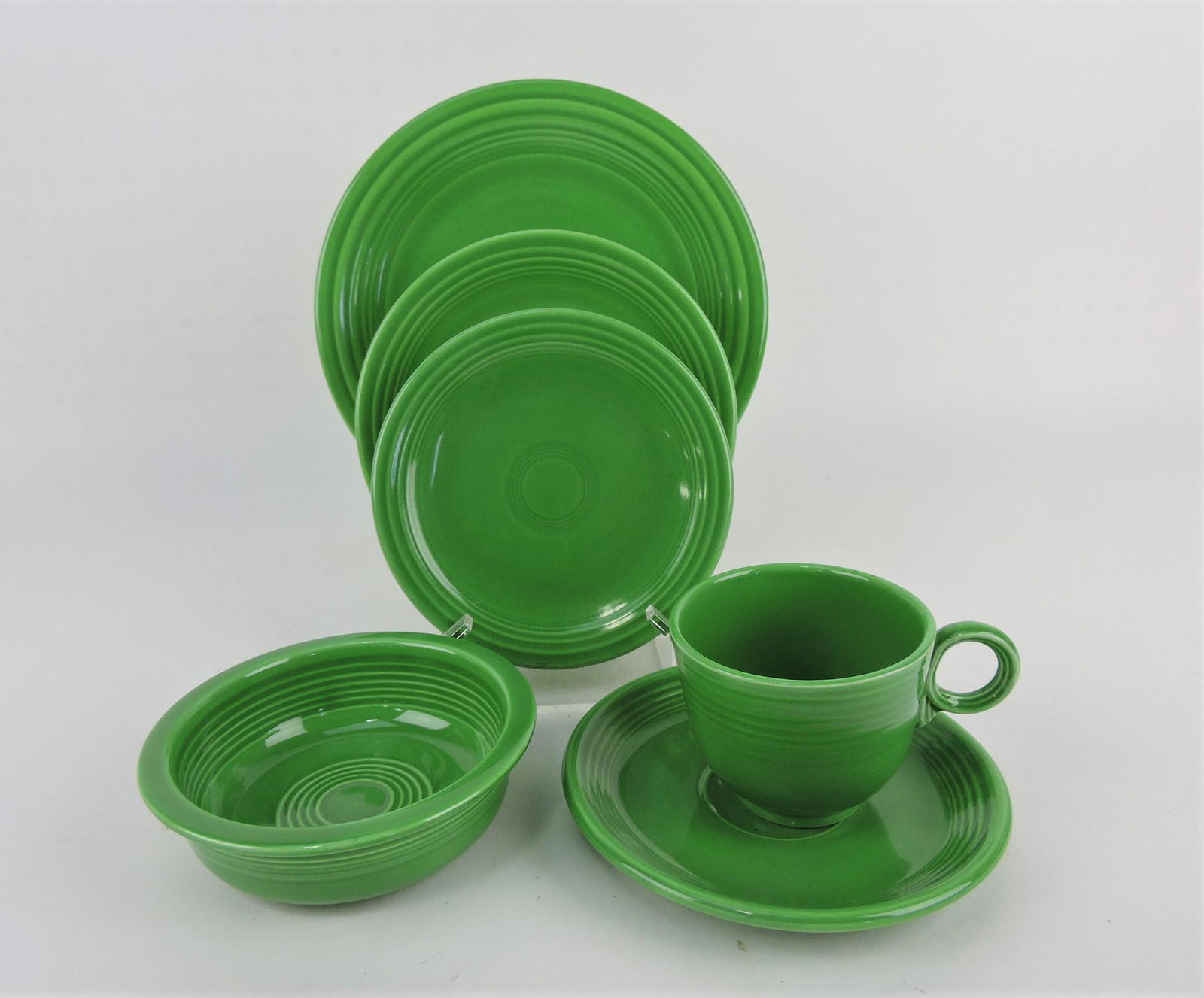 Fiesta medium green 6 piece place (1 of 1)