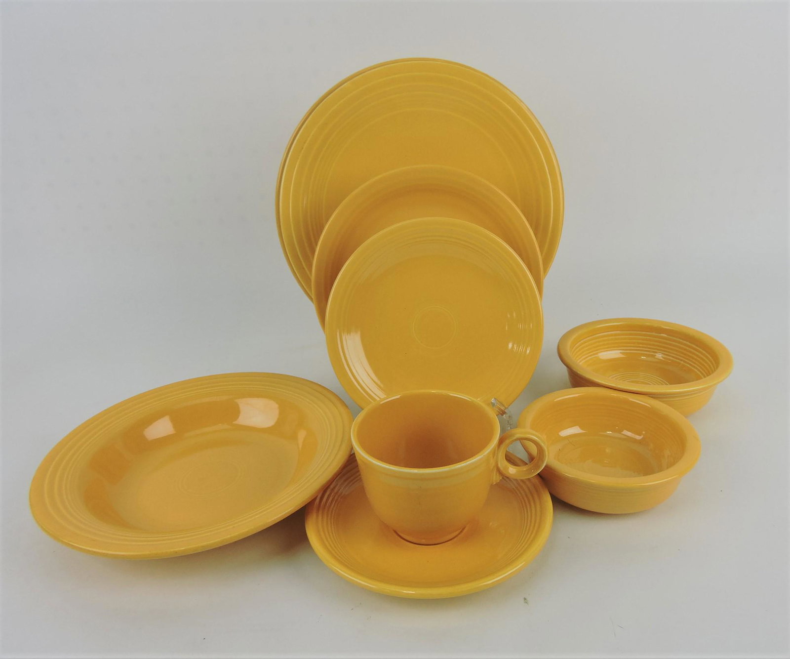 Fiesta 9 piece place setting, yellow (1 of 1)
