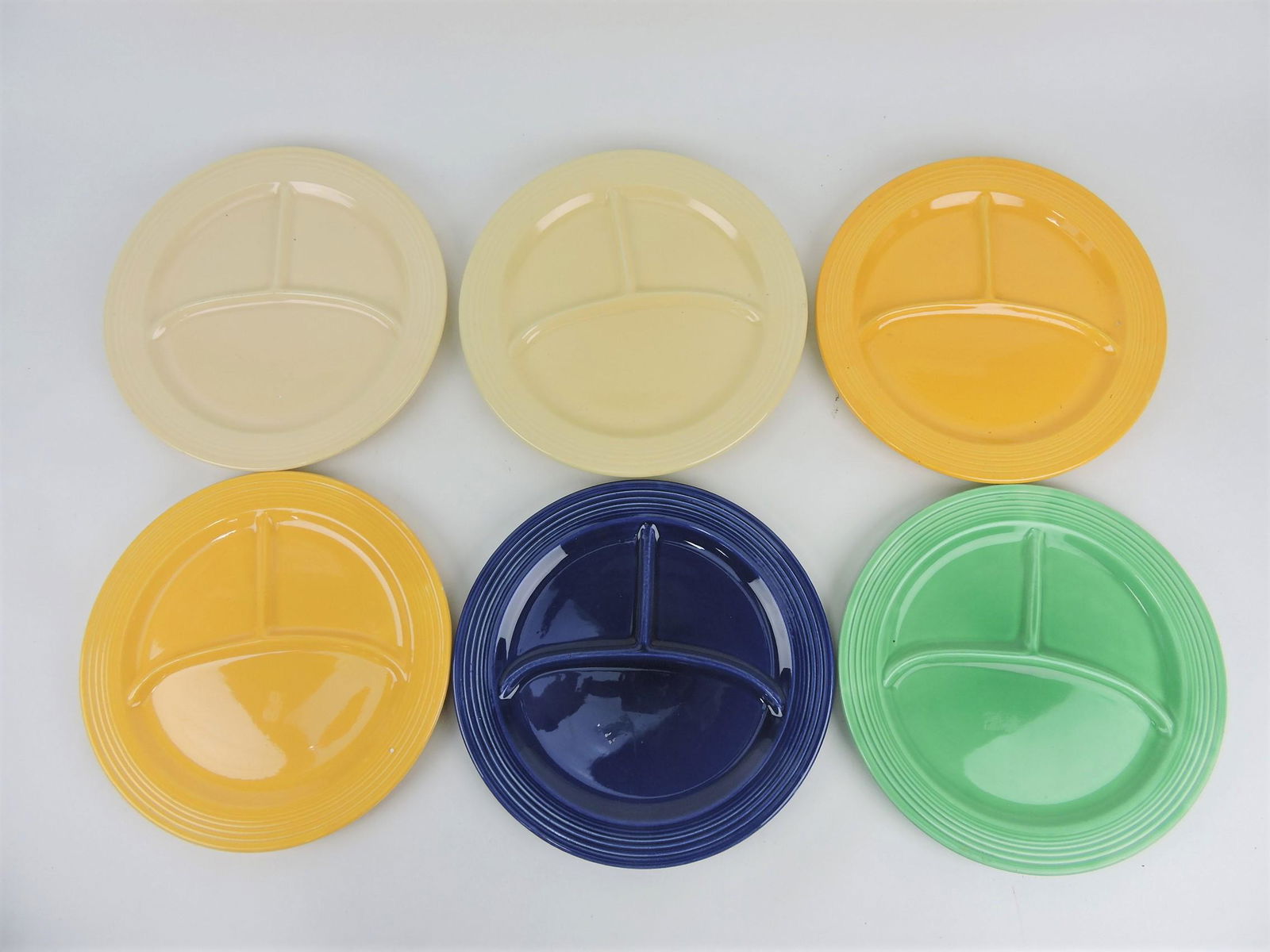 Fiesta 10 1/2" compartment plate (1 of 1)