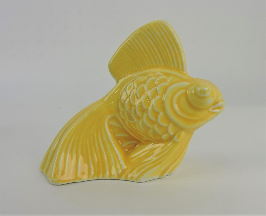 Fiesta Harlequin animal - fish, yellow (1 of 1)