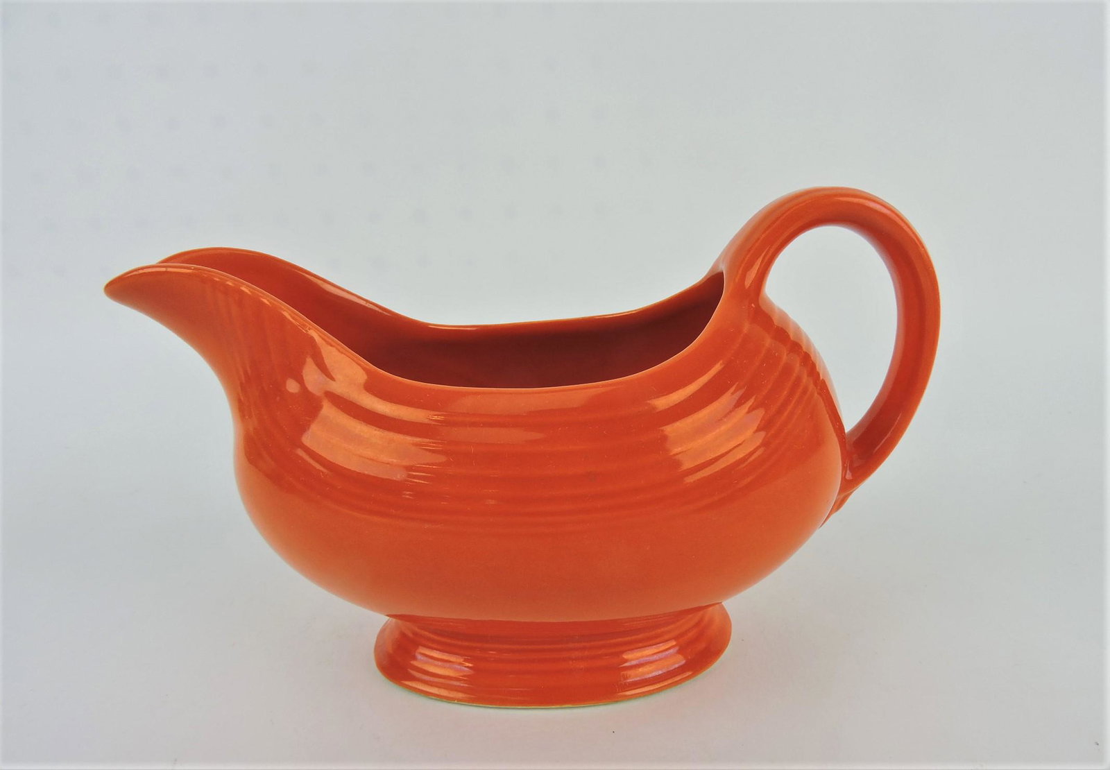 Fiesta sauce boat, red (1 of 1)