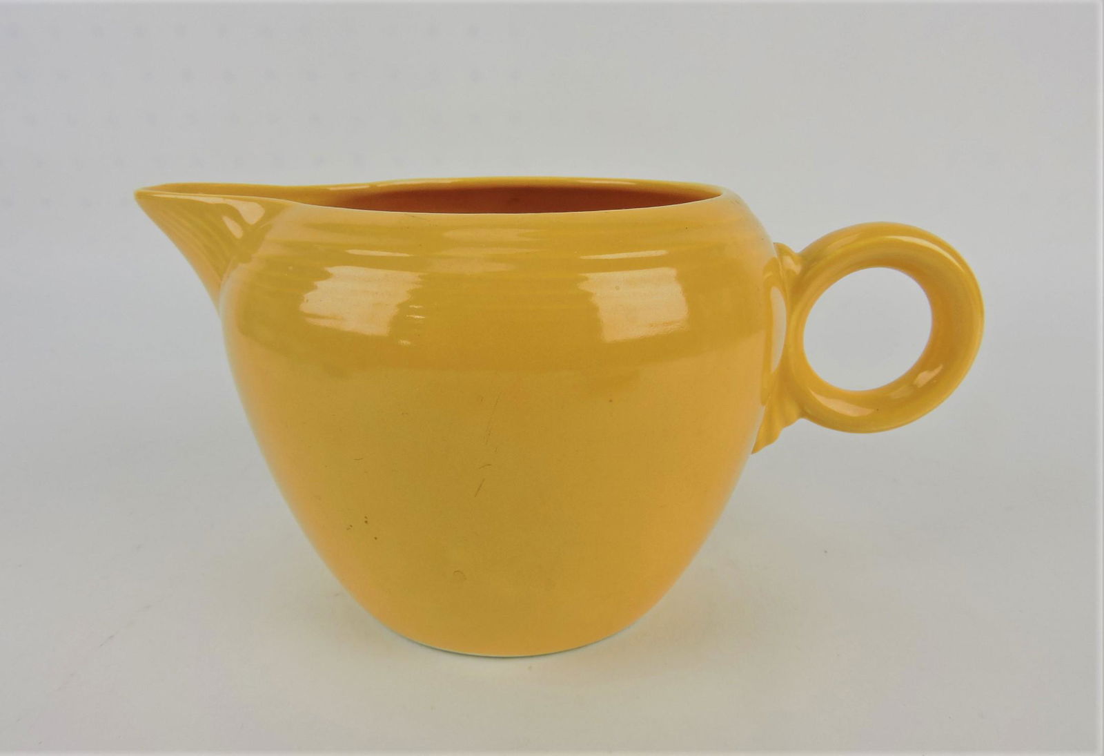 Fiesta two pint jug, yellow (1 of 1)