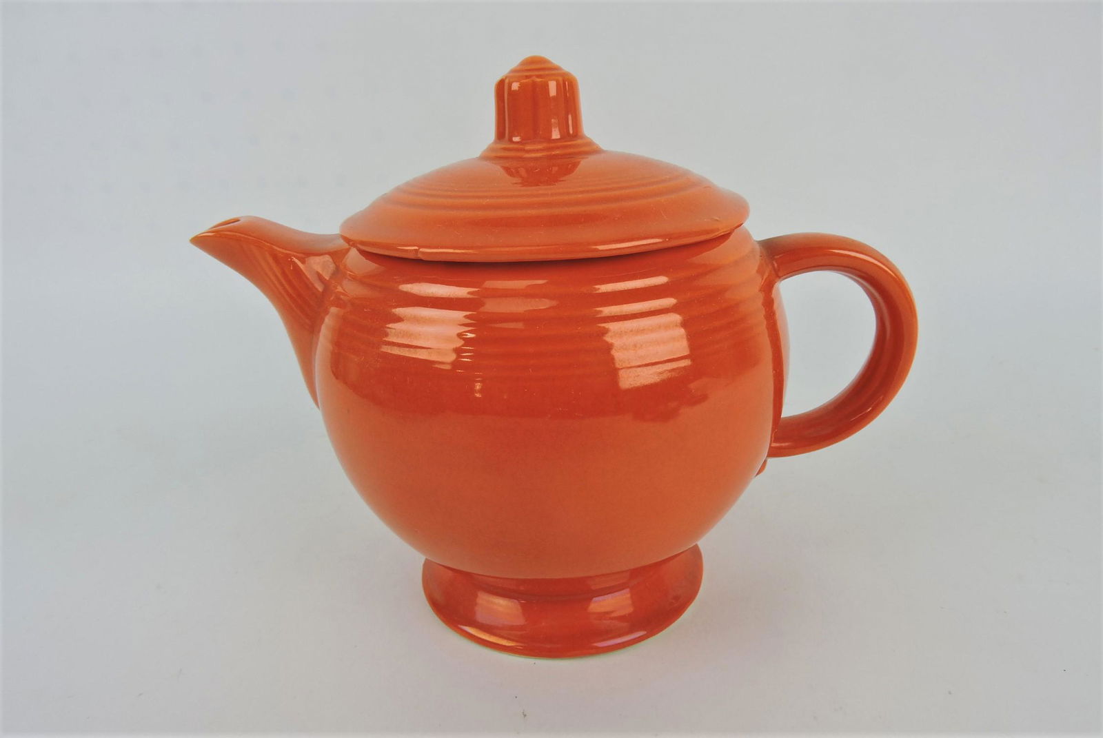 Fiesta medium teapot, red (1 of 1)