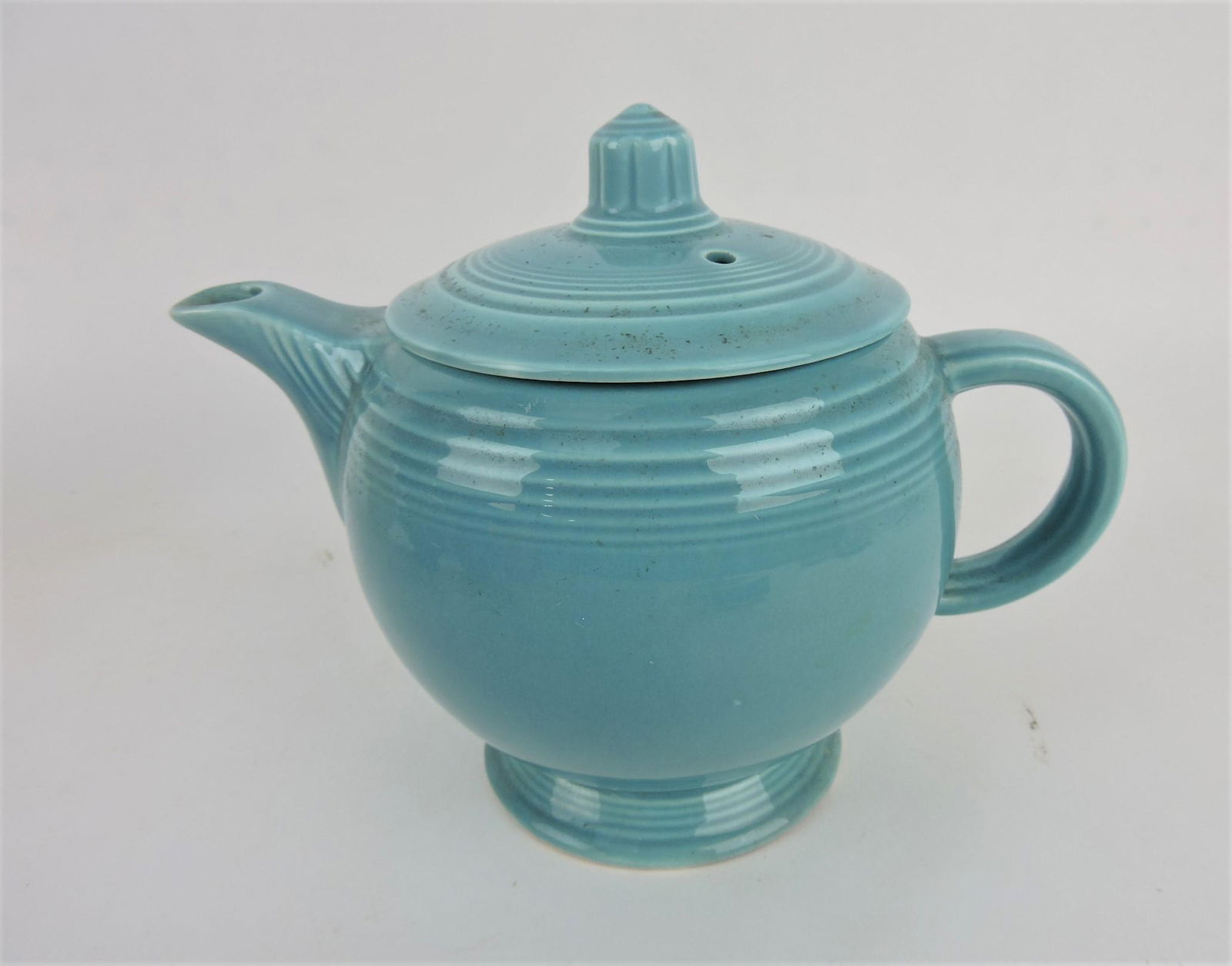 Fiesta medium teapot, turquoise (1 of 1)