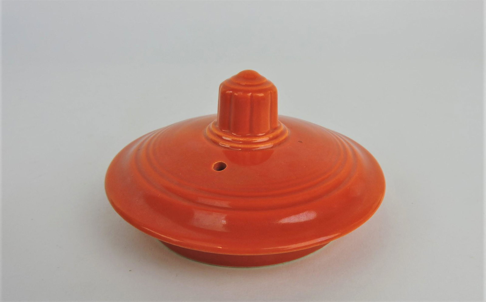 Fiesta medium teapot lid, red (1 of 1)