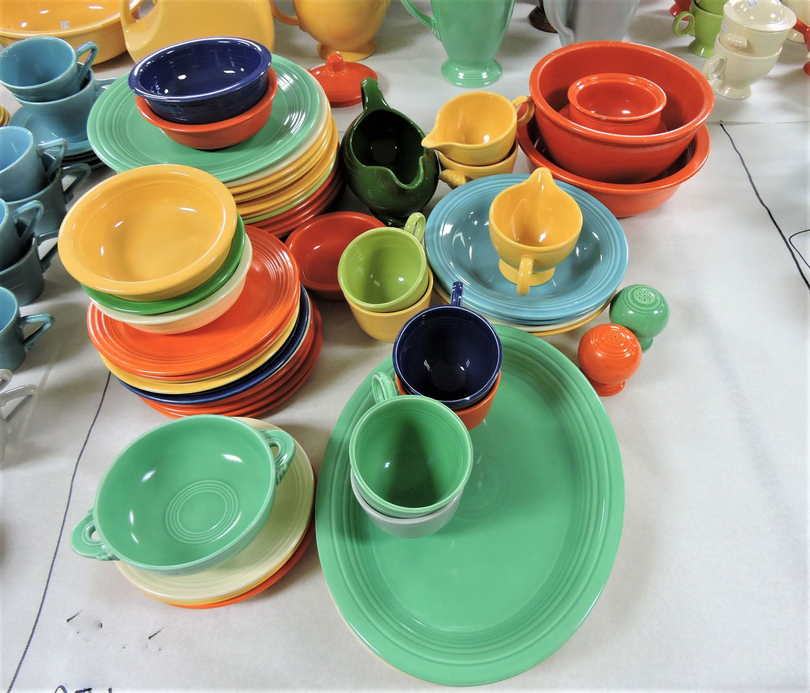 Fiesta lot of 60 pieces, various (1 of 1)