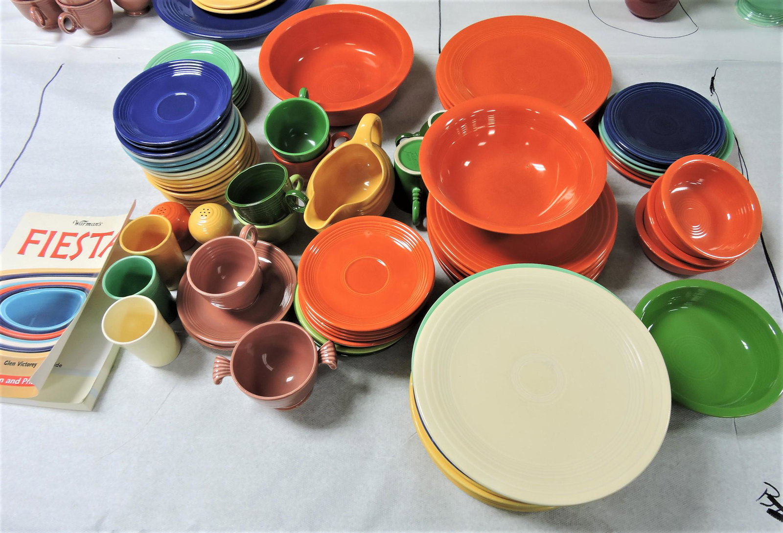 Fiesta lot of 92 pieces, various: condition