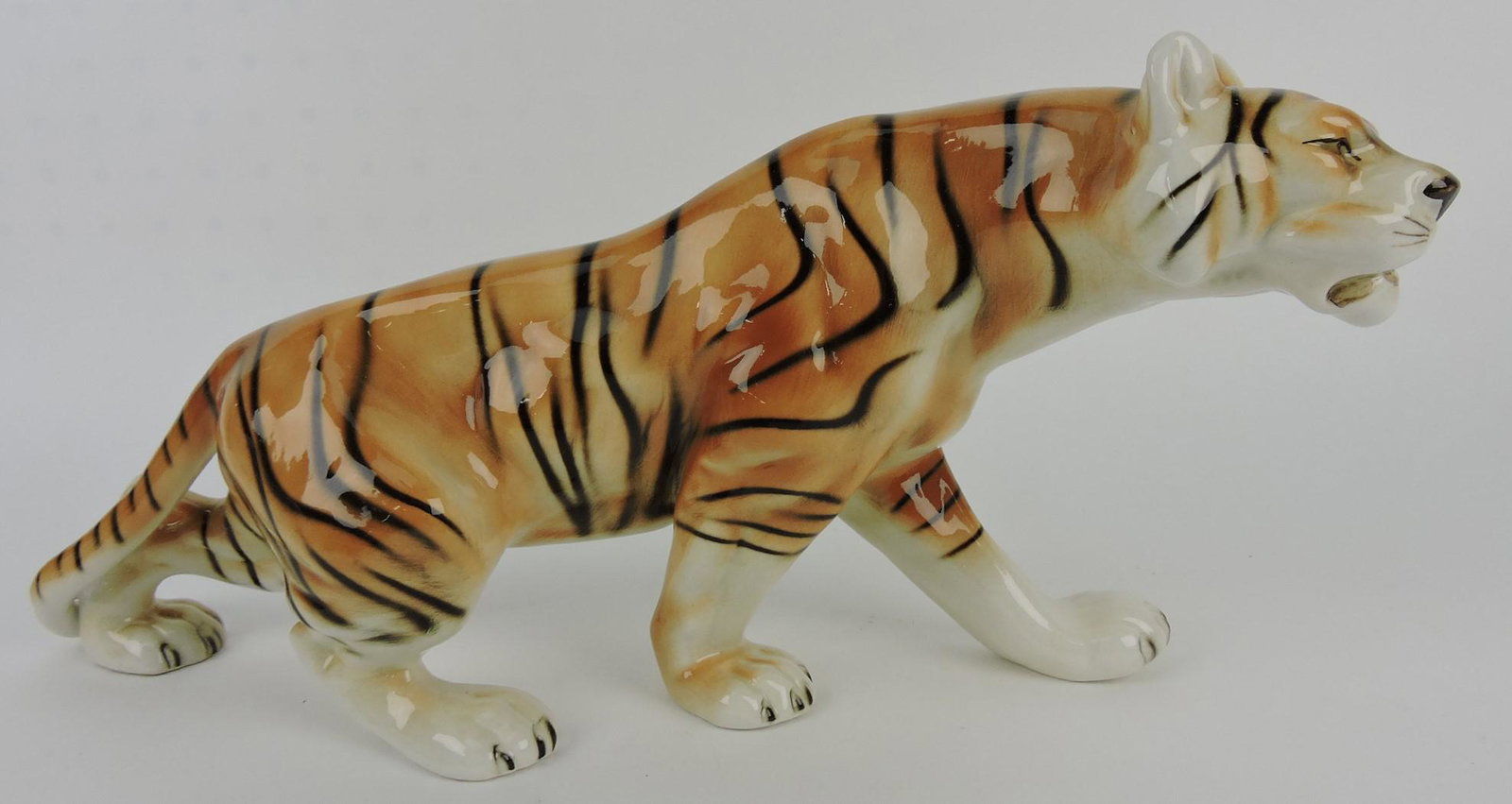 Royal Dux tiger, 17": .