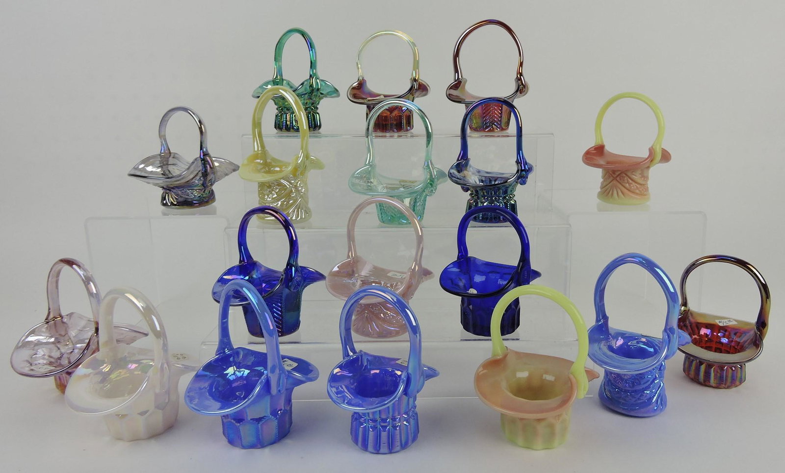 Gibson art glass lot of 18 baskets,: 4"