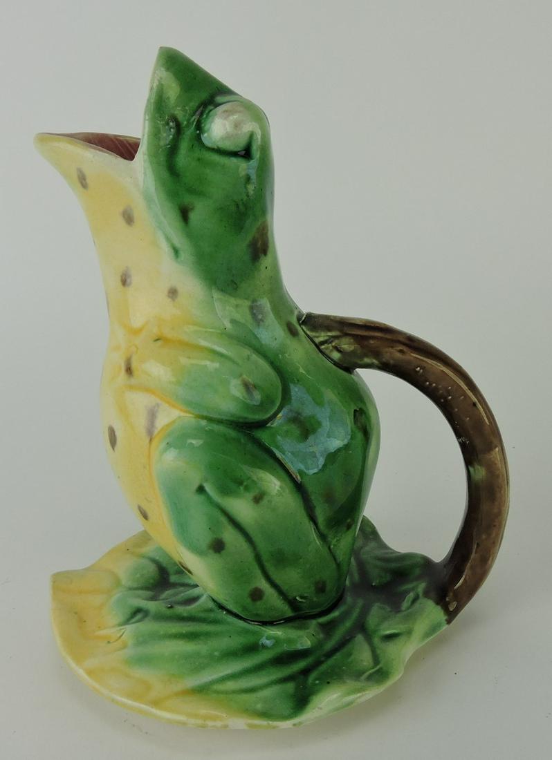 Majolica frog on lily pad figural (1 of 1)