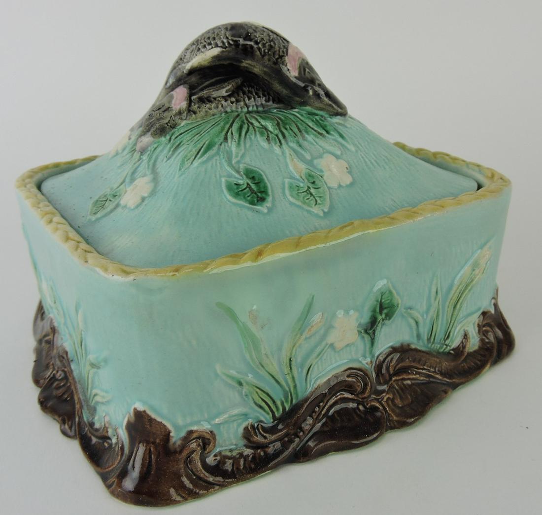 Majolica sardine box with fish on: cover, professional lid rim repair