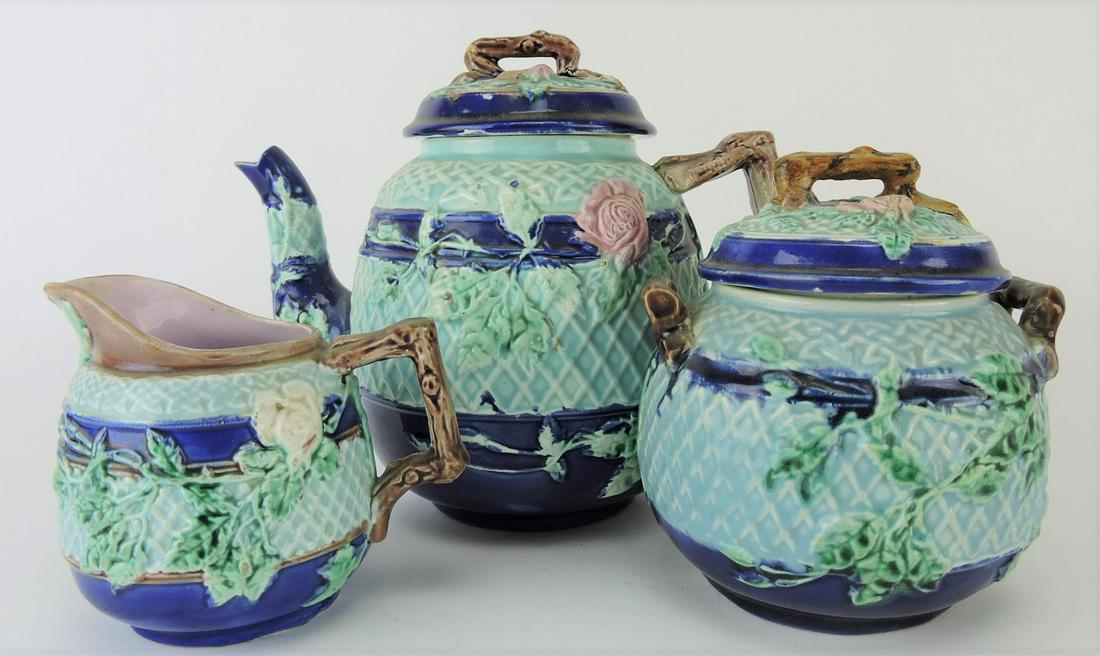 Majolica basket and floral 3 (1 of 1)