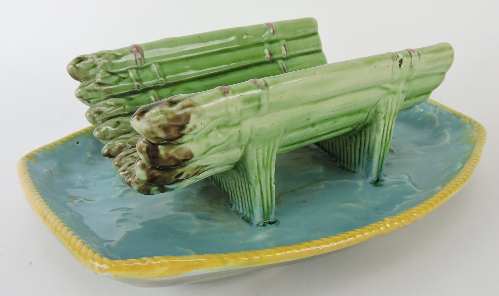 Majolica asparagus cradle on tray,: 10 1/2", minor hairline