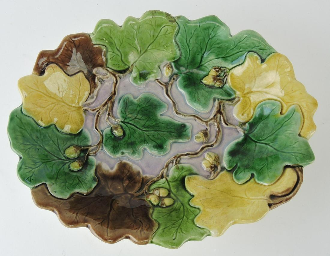 Etruscan majolica rare oak leaf (1 of 1)