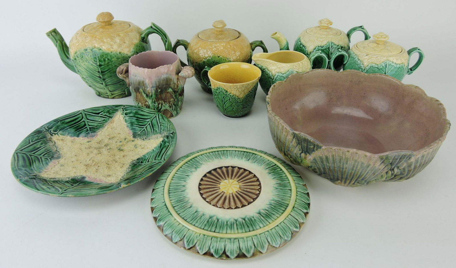 Etruscan and Wedgwood lot of (1 of 1)