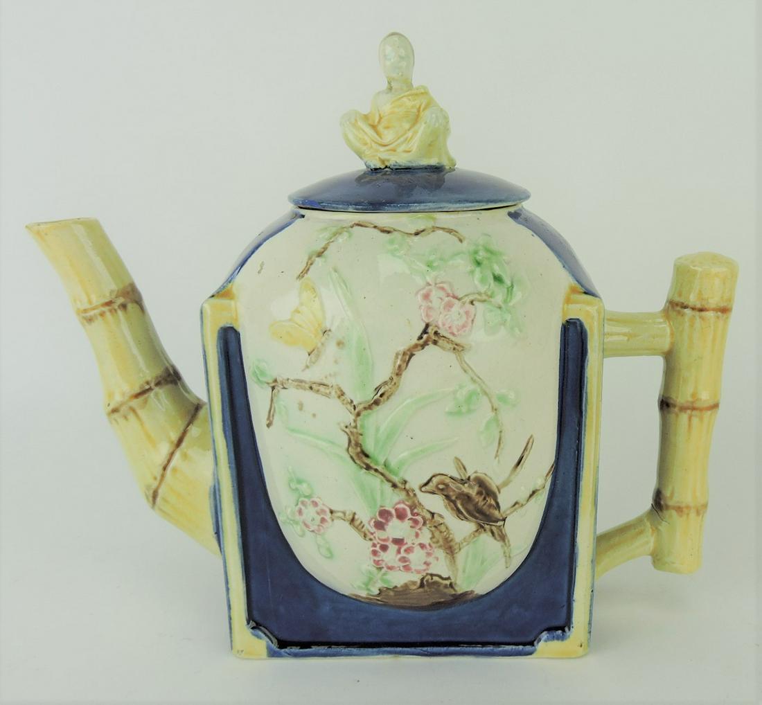 Majolica Oriental teapot with sugar (1 of 1)