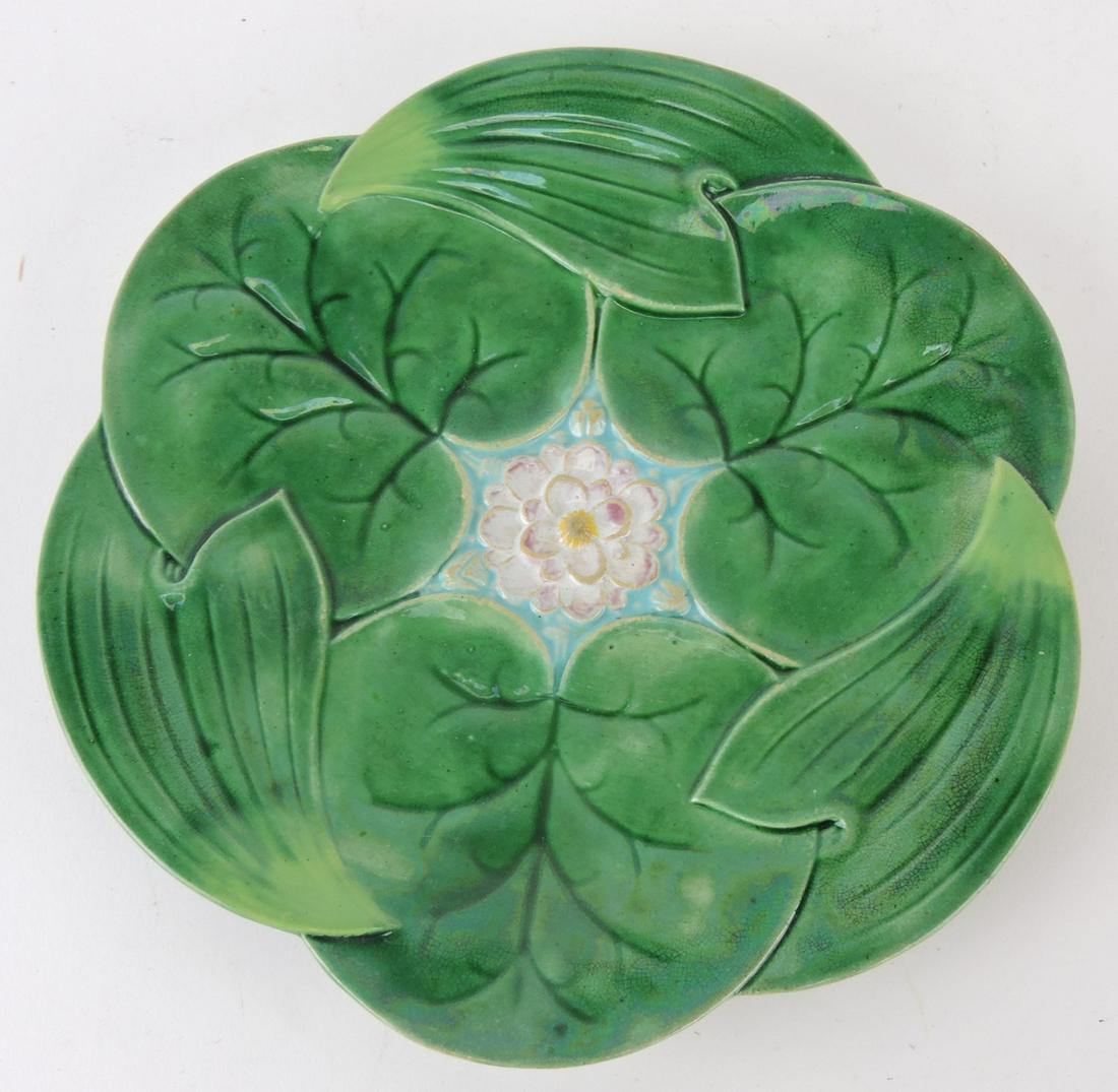 George Jones pond lily 9" plate (1 of 1)