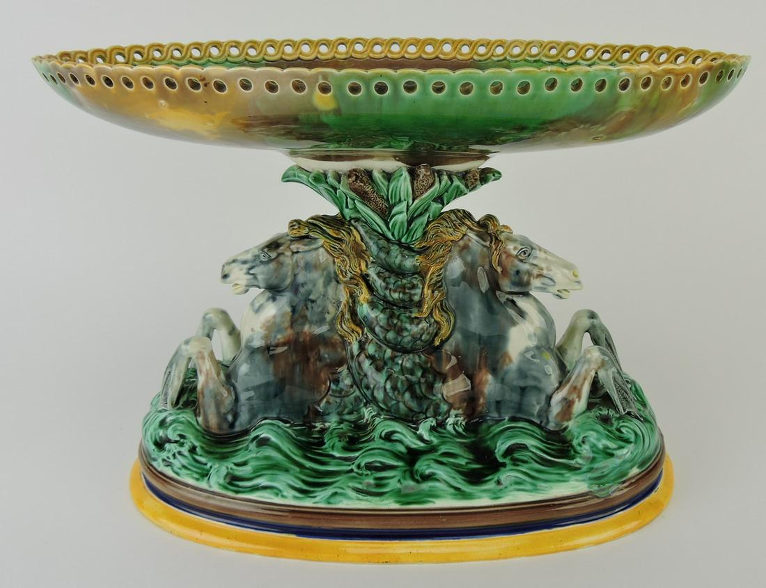 Wedgwood majolica table center (1 of 1)