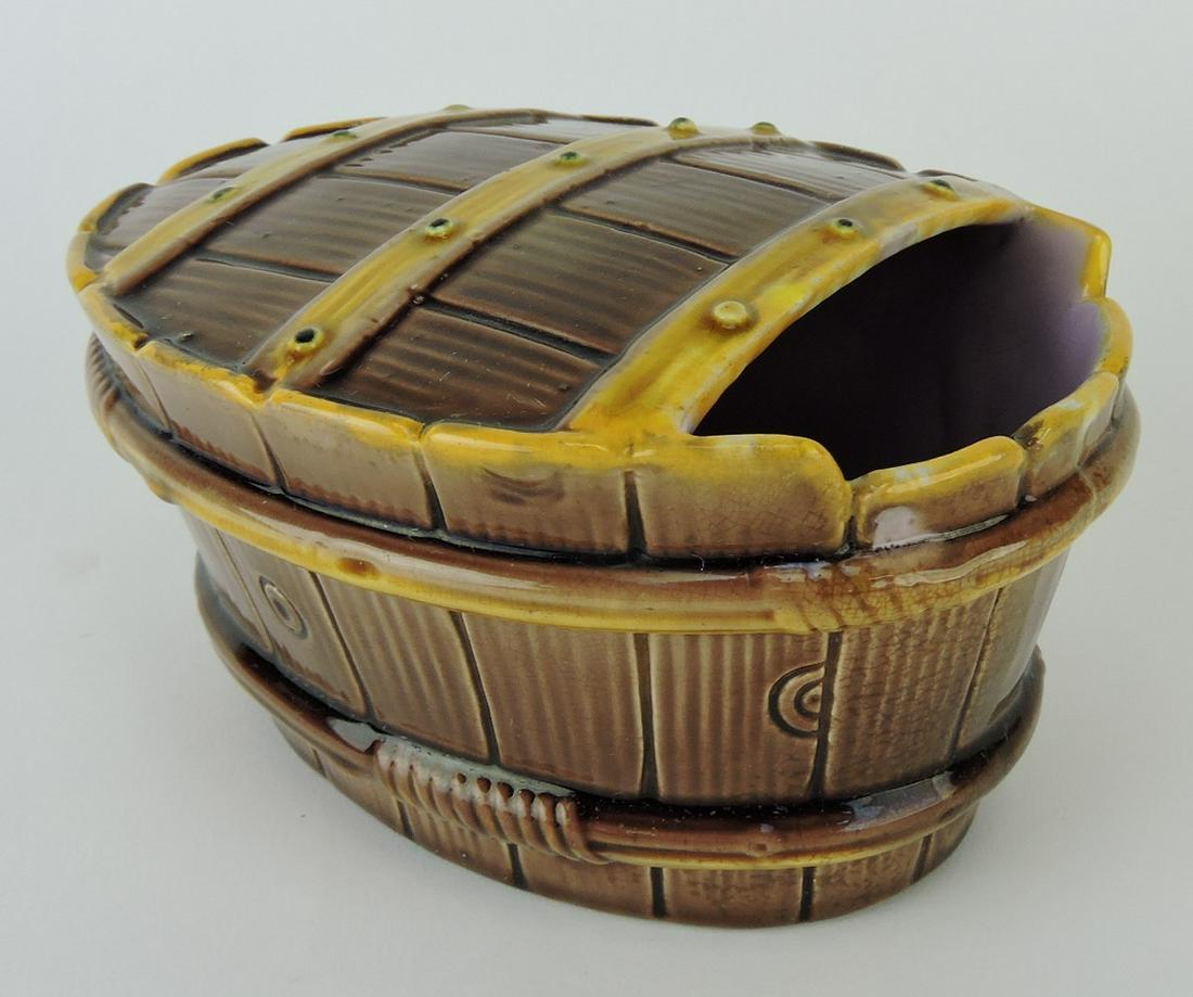 George Jones majolica spoon warmer (1 of 1)