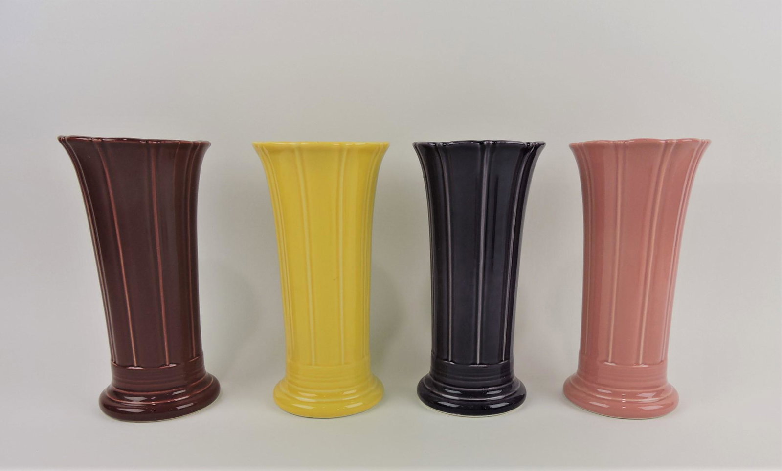 Fiesta Post 86 lot of 4 - 8" flower: vases